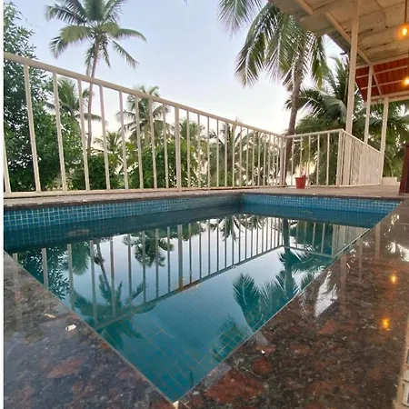 'Turtle Villa' 4 Bedroom Sea View House Turtle Beach Morjim Goa